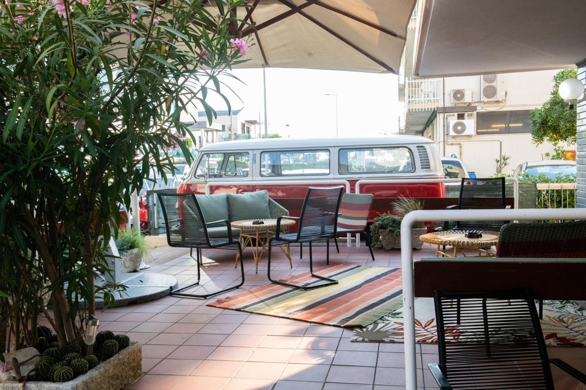 Hotel Mirabella Riccione Esterno foto