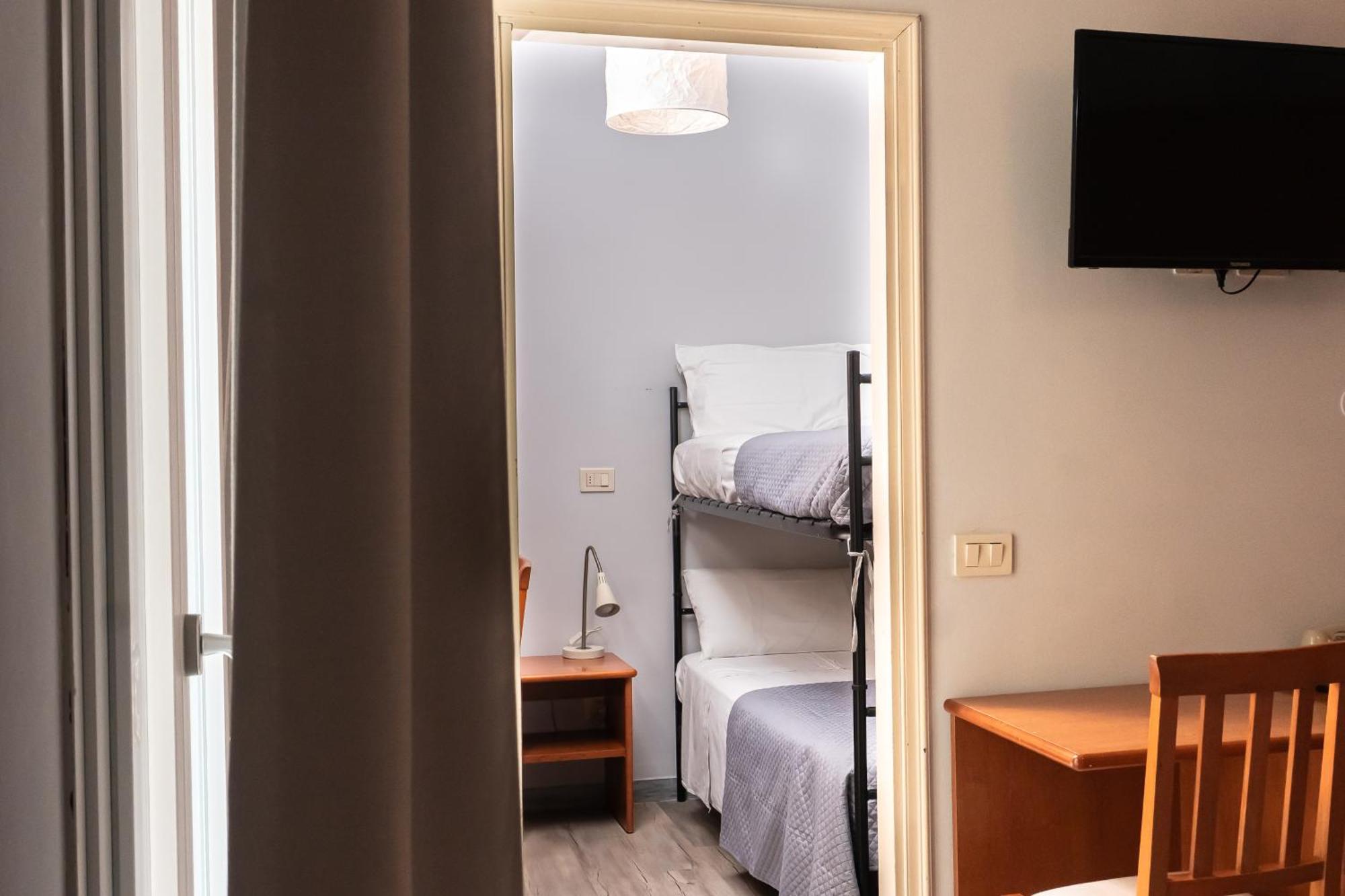 Hotel Mirabella Riccione Esterno foto