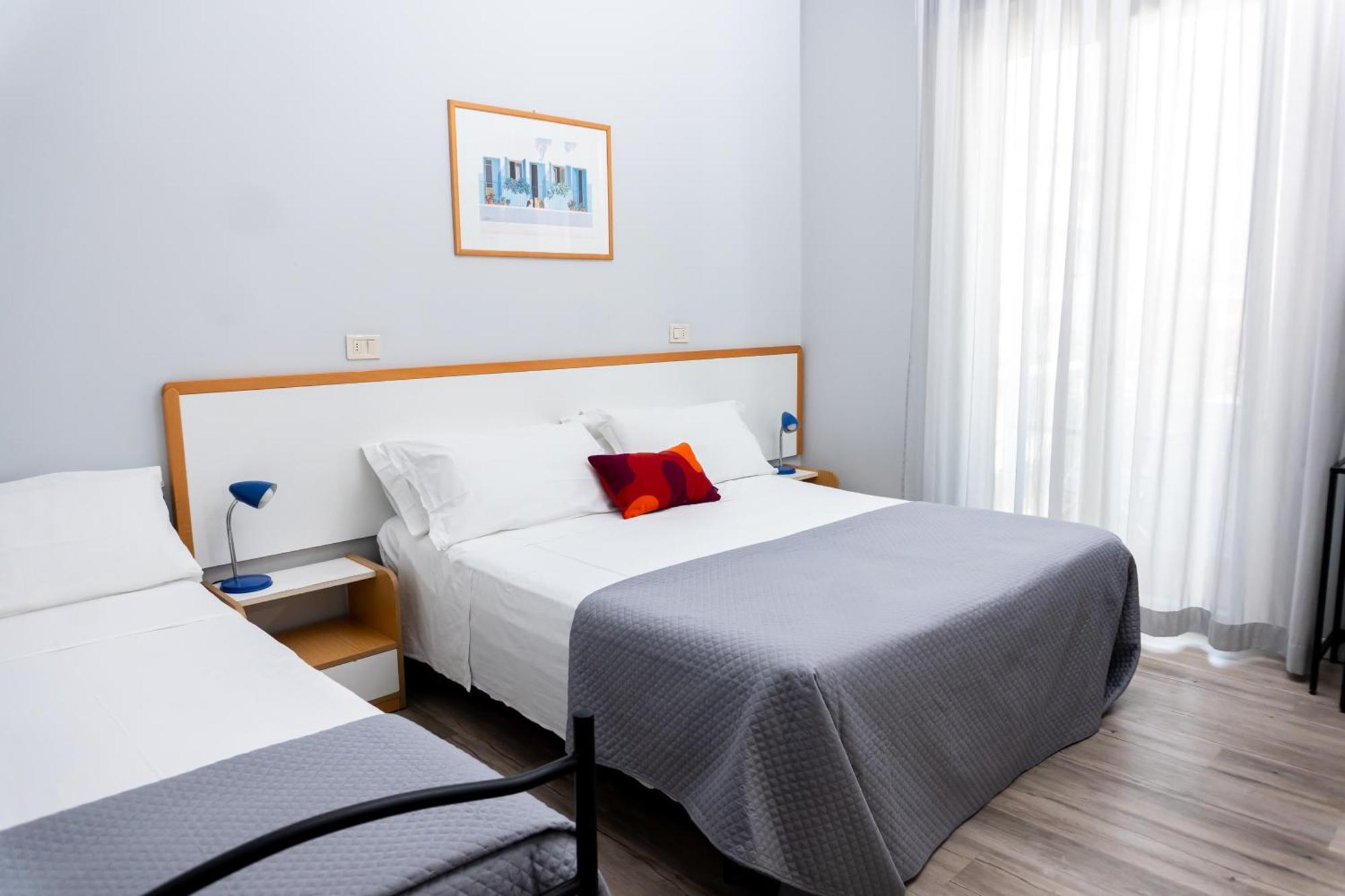 Hotel Mirabella Riccione Esterno foto