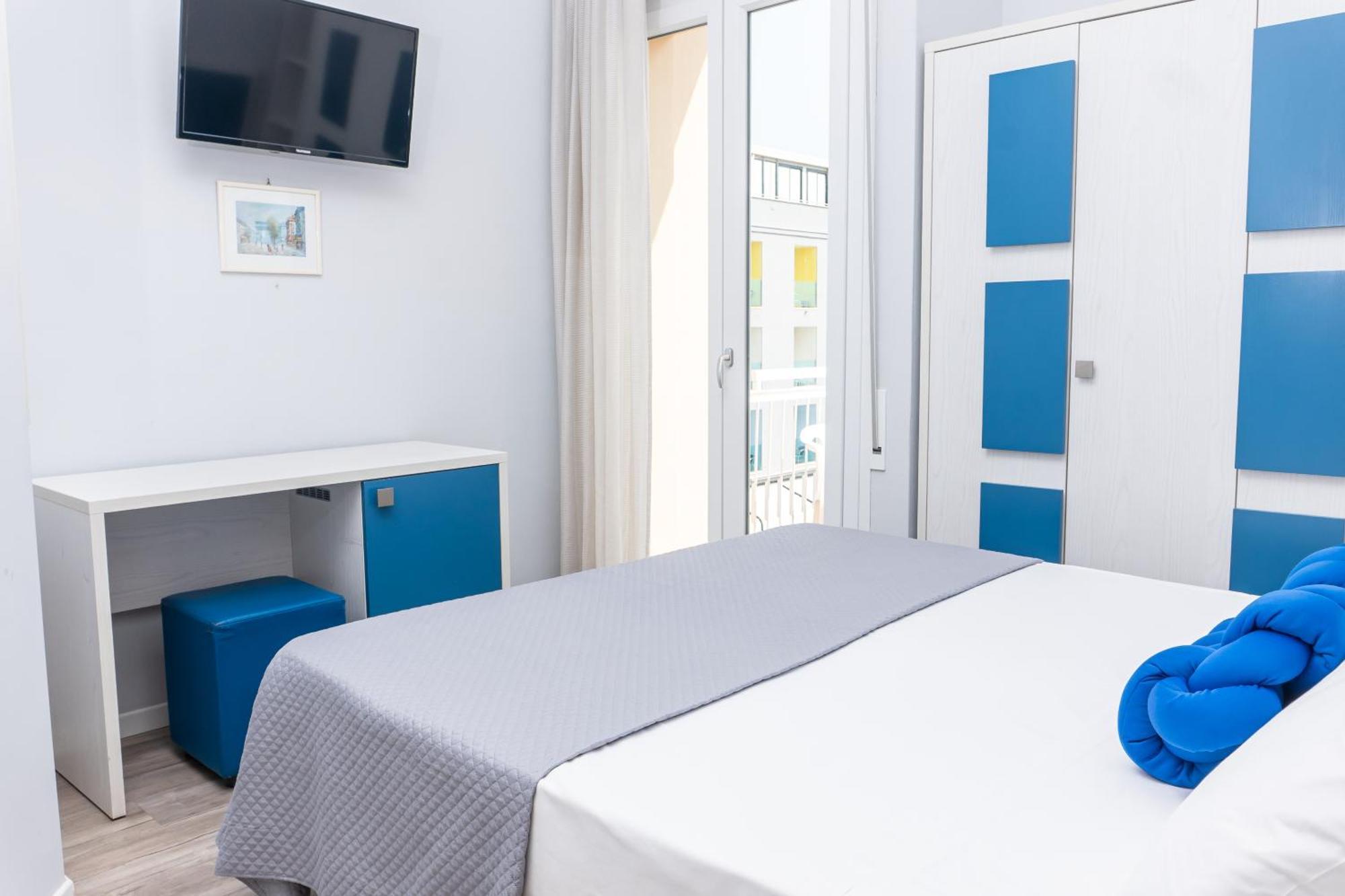 Hotel Mirabella Riccione Esterno foto